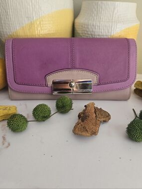 Coach Kristin Leather Large Turnlock Envelope Bifold Wallet